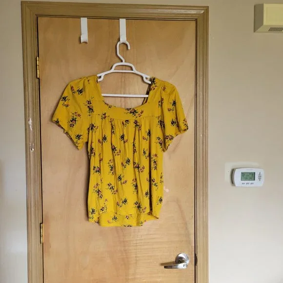 Lucky Brand L Blouse Short Sleeve Yellow Floral - Picture 4 of 5